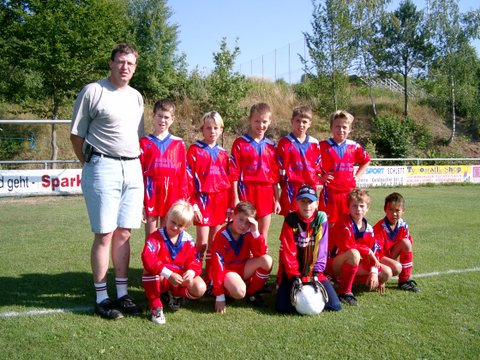 Meistermannschaft der U9-Junioren in der Saison 2002/2003 mit den Jahrgängen 1992/1993